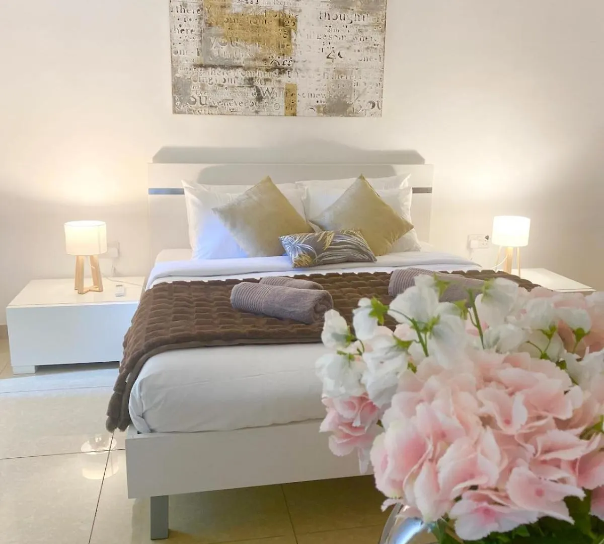 Spacious 3-Bedroom Apartment Near Spinola By Gen X Saint Julian's