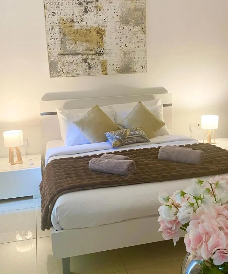 Spacious 3-Bedroom Apartment Near Spinola By Gen X Saint Julian's