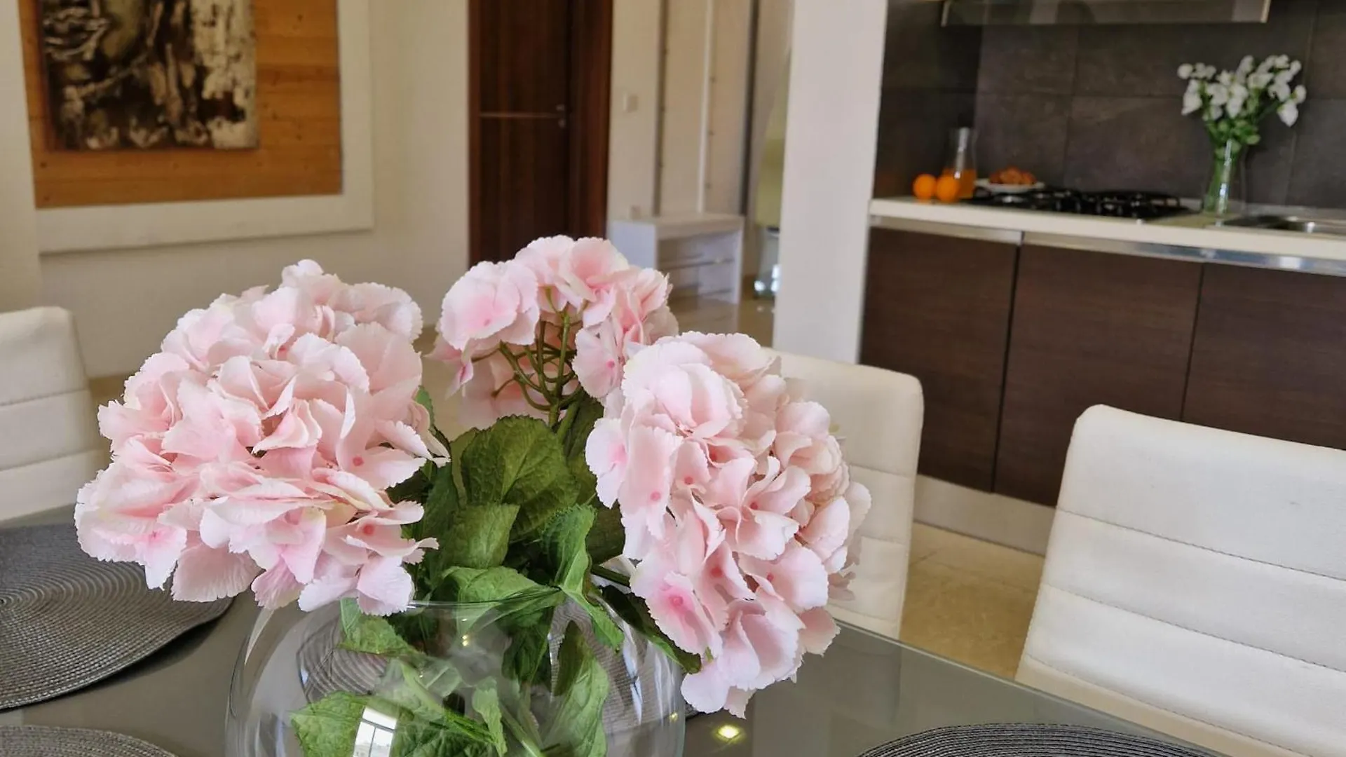 Spacious 3-Bedroom Apartment Near Spinola By Gen X Saint Julian's